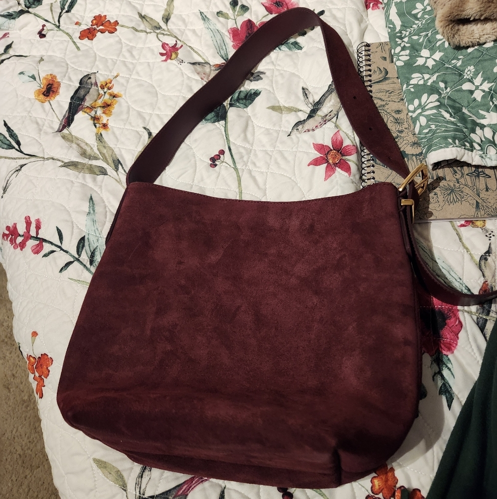 Madewell Medium Bucket Bag In Merlot
